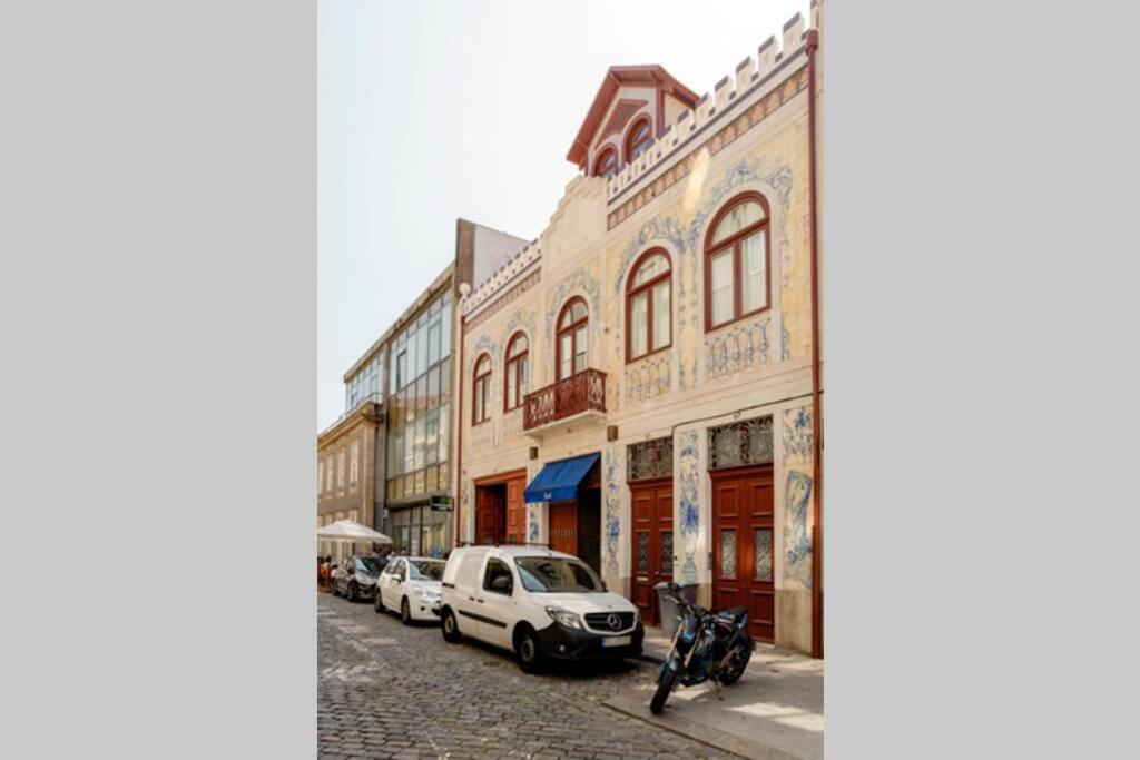 Boutique Rentals-Art & Charm II Apt W/ Terrace Porto Eksteriør bilde