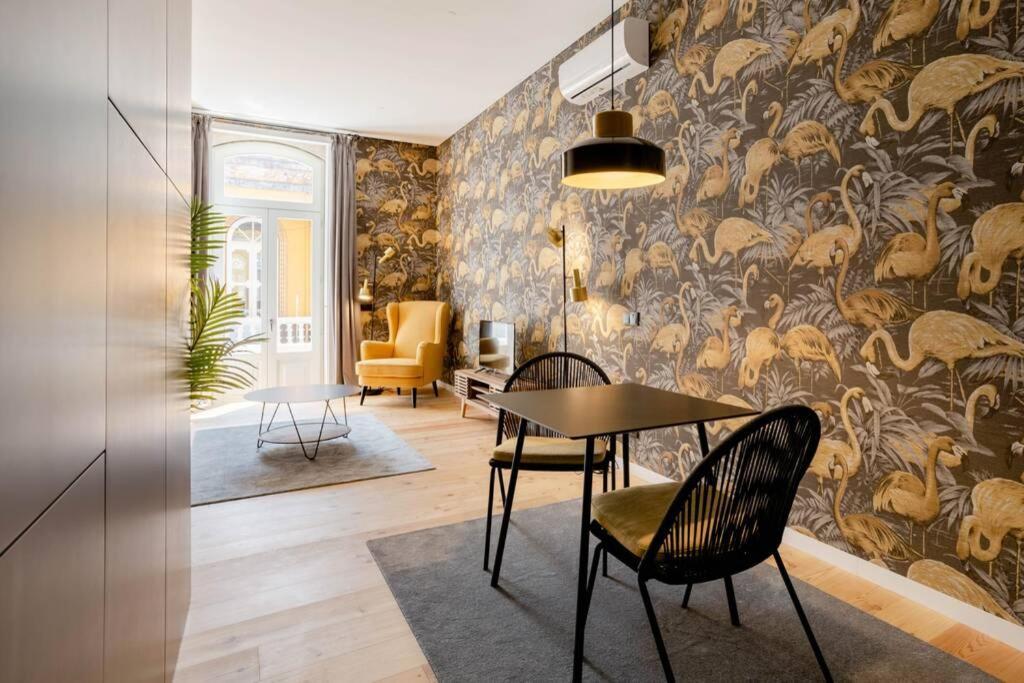 Boutique Rentals-Art & Charm II Apt W/ Terrace Porto Eksteriør bilde
