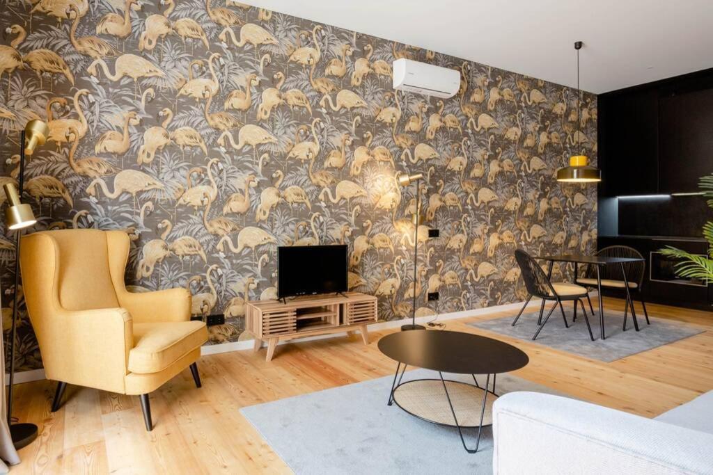 Boutique Rentals-Art & Charm II Apt W/ Terrace Porto Eksteriør bilde